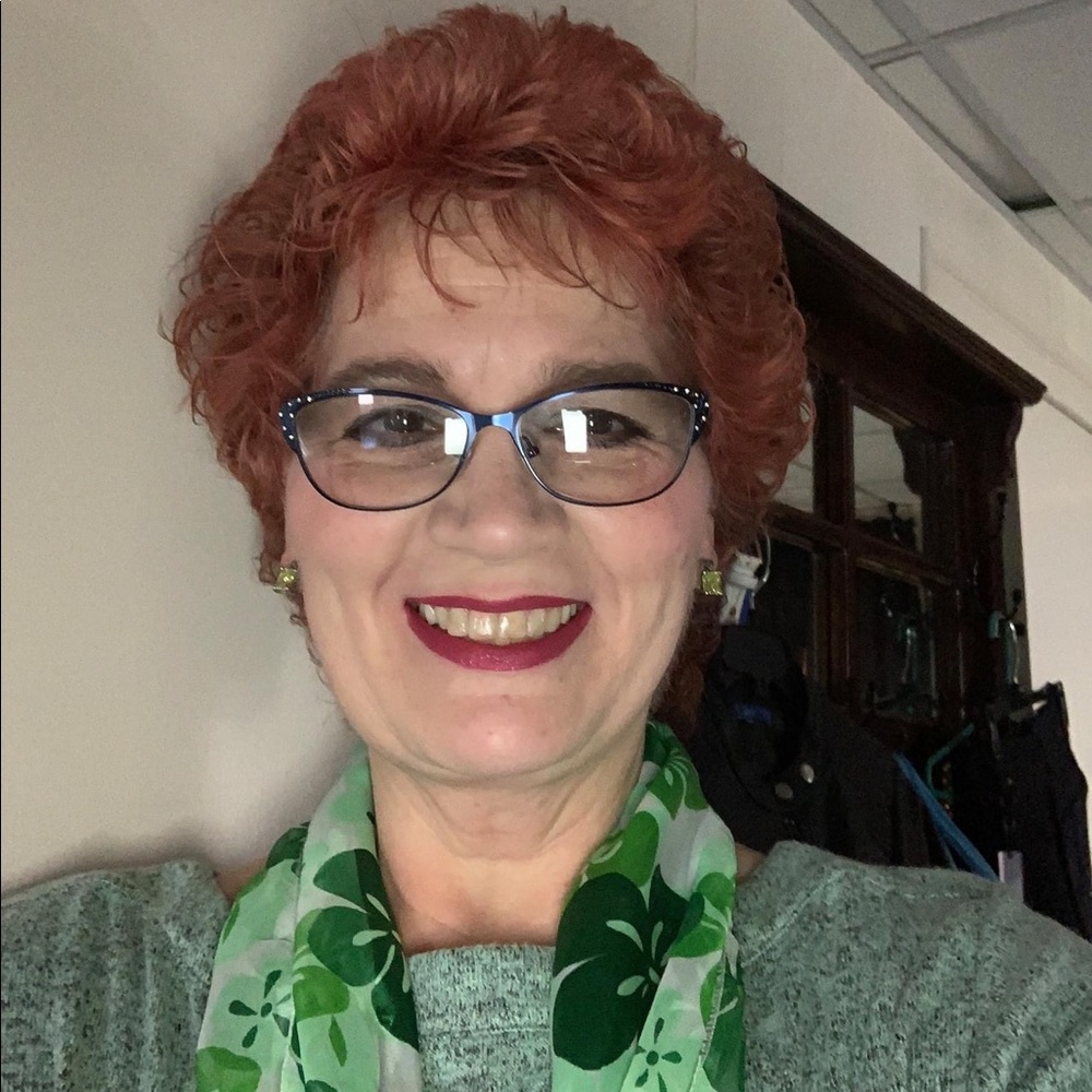 Meet your Posher, Sandra
